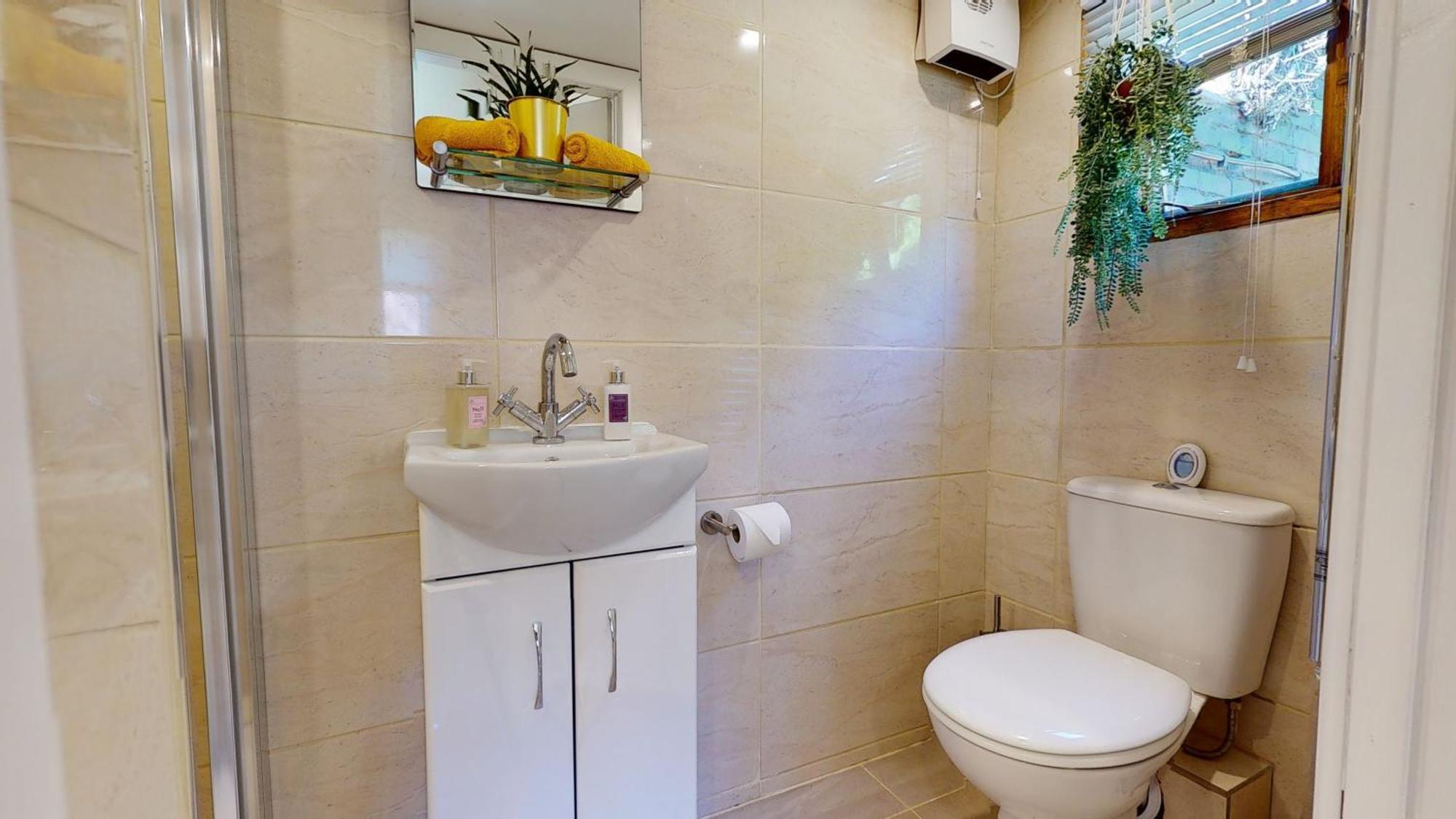 Cosy 1 Bed Garden Lodge Close To Nottingham City Centre - Free Parking & Wifi Exteriör bild